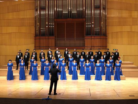 说明: C:\Users\jiang\Desktop\报送招生宣传材料\各公司\伟的国际1946bv官网2022招生宣传材料\伟的国际1946bv官网招生宣传\办学特色、办学实力和师生风采图片\教师合唱团荣获全国教师合唱比赛金奖.jpg 说明: C:\Users\jiang\Desktop\报送招生宣传材料\各公司\伟的国际1946bv官网2022招生宣传材料\伟的国际1946bv官网招生宣传\办学特色、办学实力和师生风采图片\教师合唱团荣获全国教师合唱比赛金奖.jpg